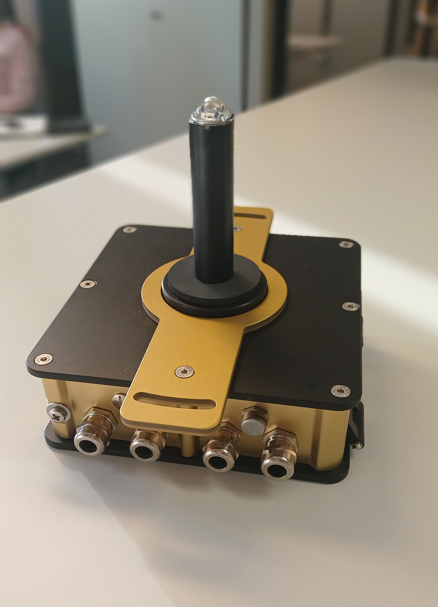 LIT low intensity obstruction light, where the tube can be extended